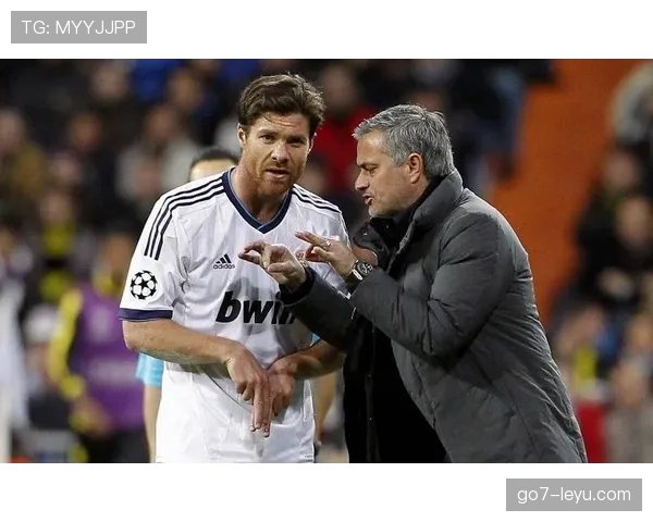 瓜迪奥拉再战穆里尼奥,巅峰对决引爆全球球迷期待 瓜迪奥拉再战穆里尼奥,巅峰对决引爆全球球迷期待