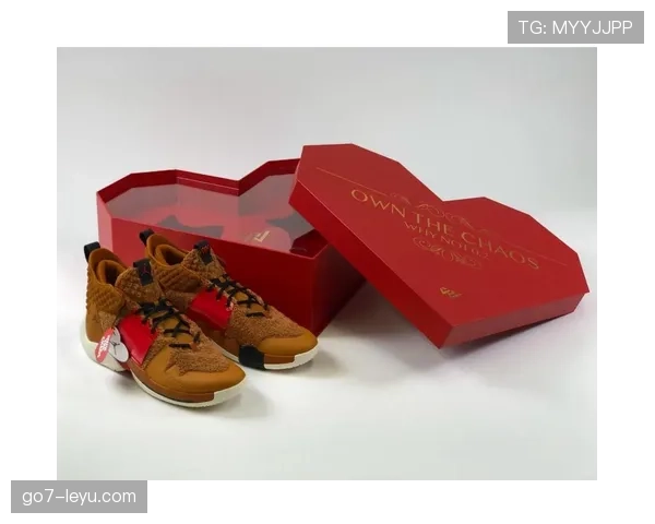 威少衣柜里全是荧光色，连拖鞋都敢穿去米其林餐厅